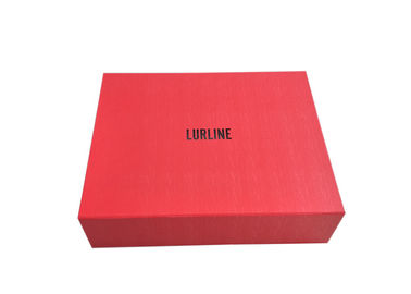 चीन कपड़े पैकेजिंग के लिए थोक कस्टम लाल चुंबकीय तह उपहार उपहार बॉक्स फैक्टरी