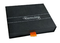 रंग ब्लैक पेपर मैचबॉक्स स्लाइड बॉक्स, फोम डालने के साथ उपहार बॉक्स स्लाइड आउट करें आपूर्तिकर्ता