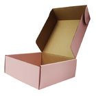 गुलाबी रंग मुद्रित शिपिंग बॉक्स 27 x 22 x 6.5 सेमी सोने की मुद्रांकन लोगो आपूर्तिकर्ता