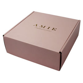 गुलाबी रंग मुद्रित शिपिंग बॉक्स 27 x 22 x 6.5 सेमी सोने की मुद्रांकन लोगो